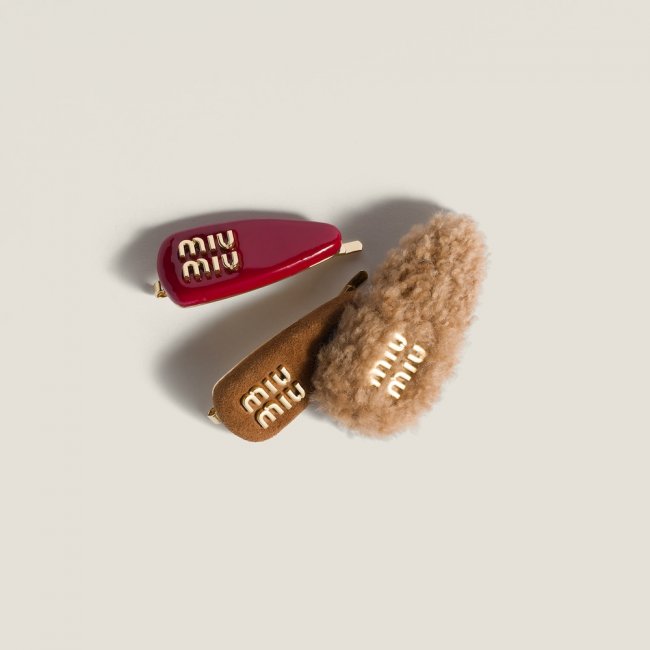 Miu Miu Set of leather, suede, and shearling hair clips - Caramel