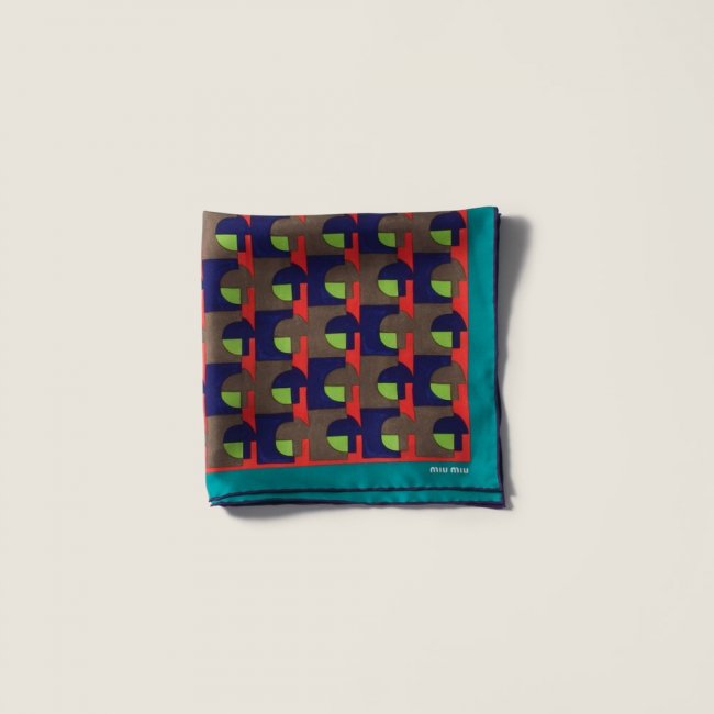 Miu Miu Printed silk scarf - Absinthe/Begonia Pink