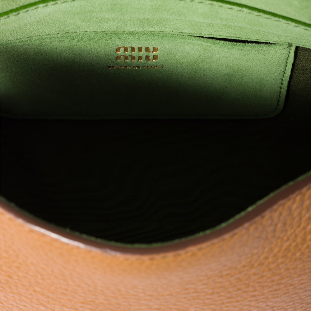 Miu Miu Leather pouch Caramel / Larch Green