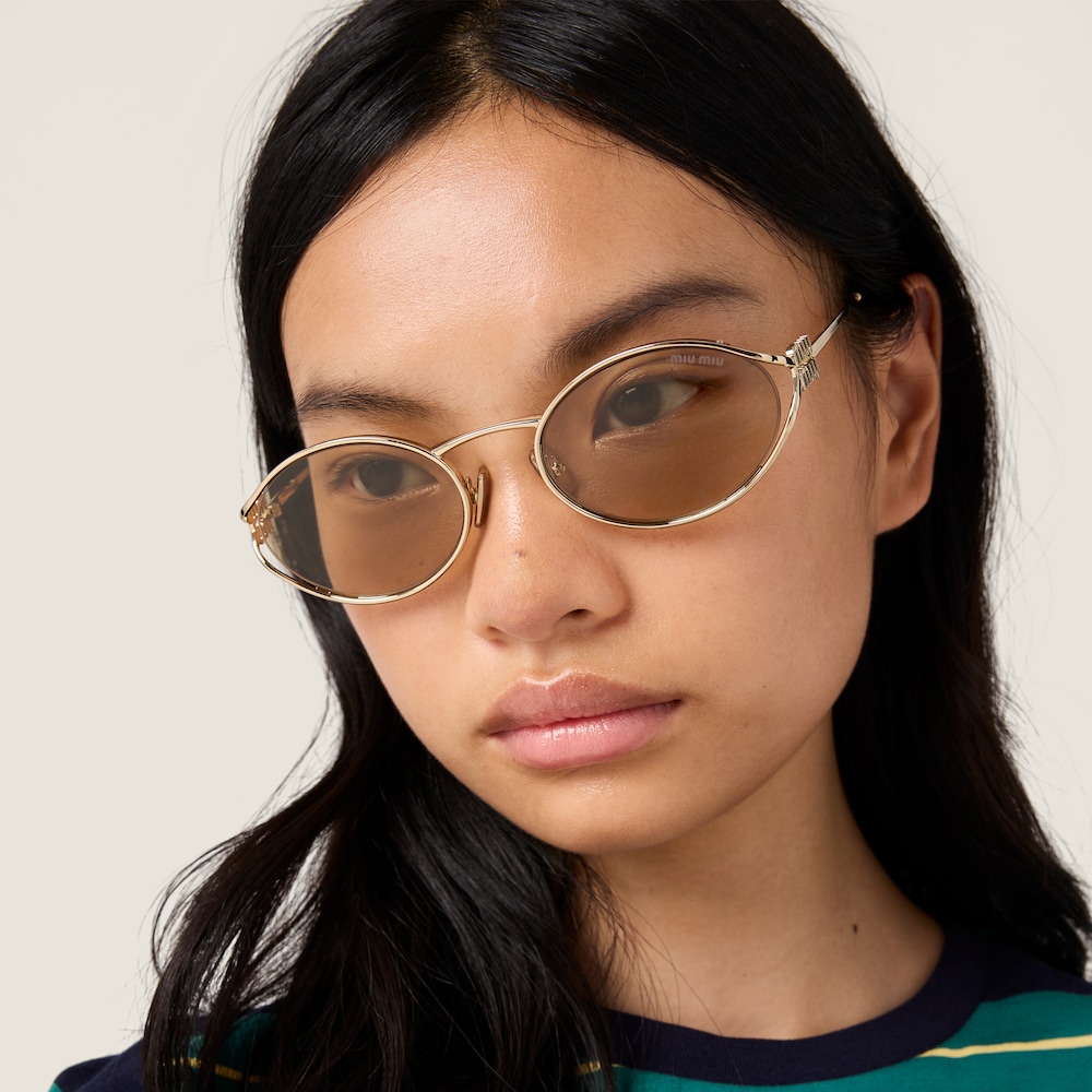 Miu Miu Logo sunglasses - Camomile Lenses