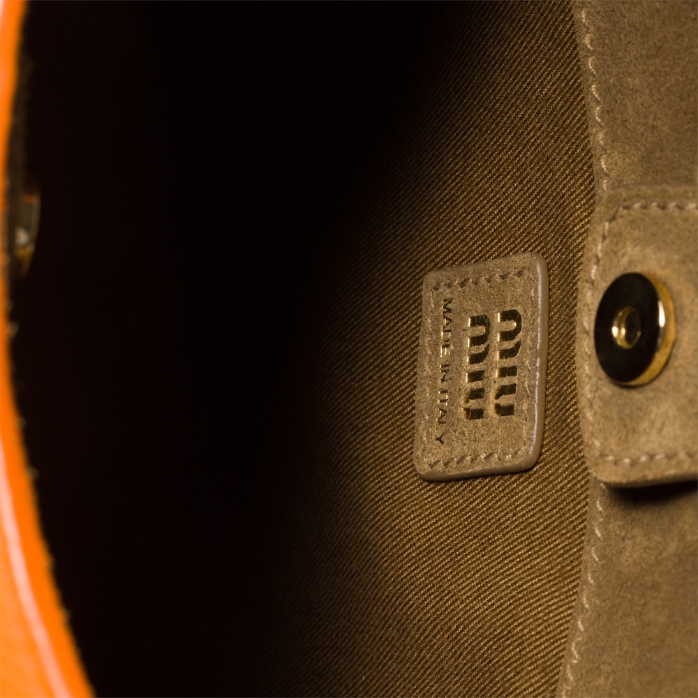 Miu Miu Leather bucket bag Gerbera Daisy / Olive