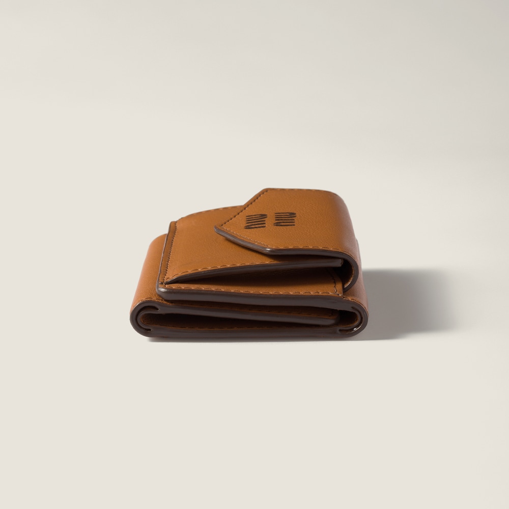 Miu Miu Small leather wallet Cognac / Palisander