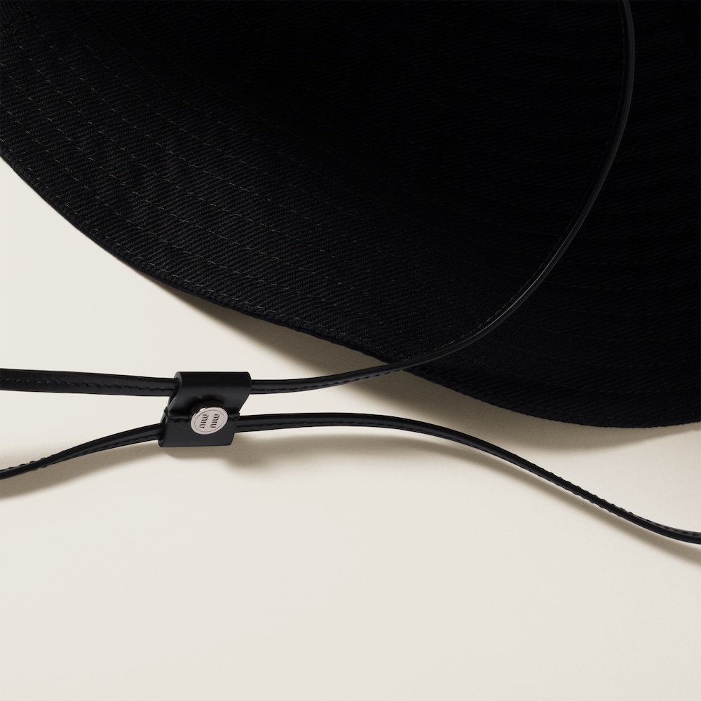 Miu Miu Drill hat - Black/White