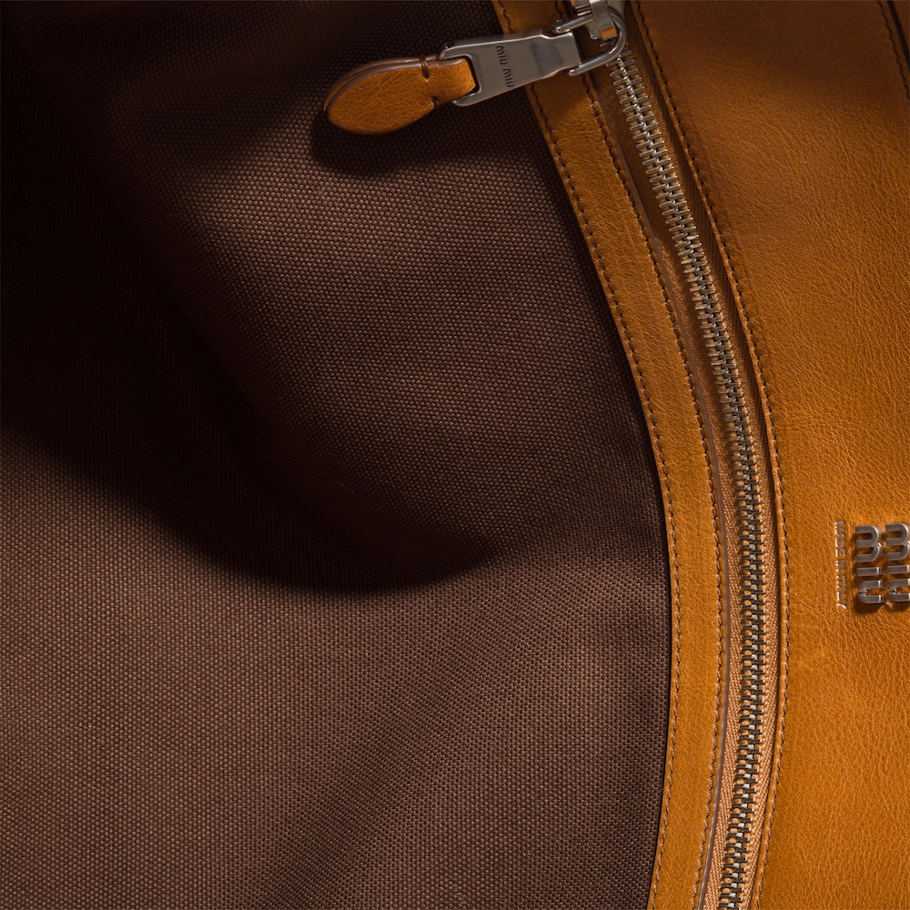 Miu Miu Vivant Leather bag Cognac