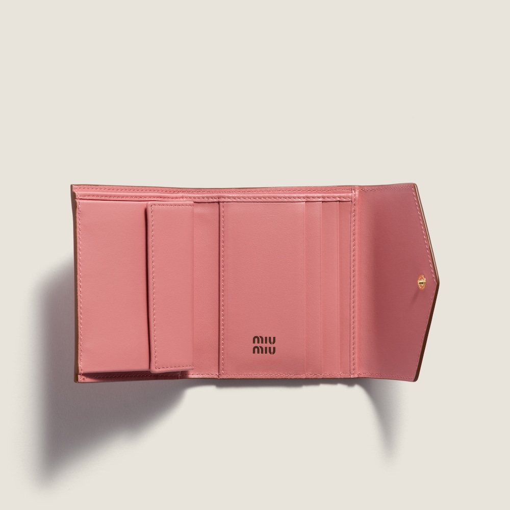 Miu Miu Small leather wallet Camelia / Cognac