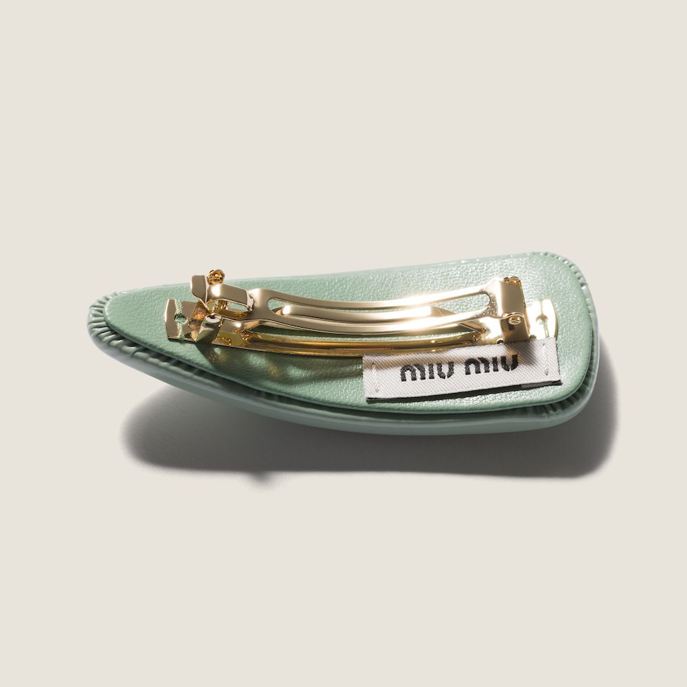Miu Miu Patent leather hair clip - Powder Blue