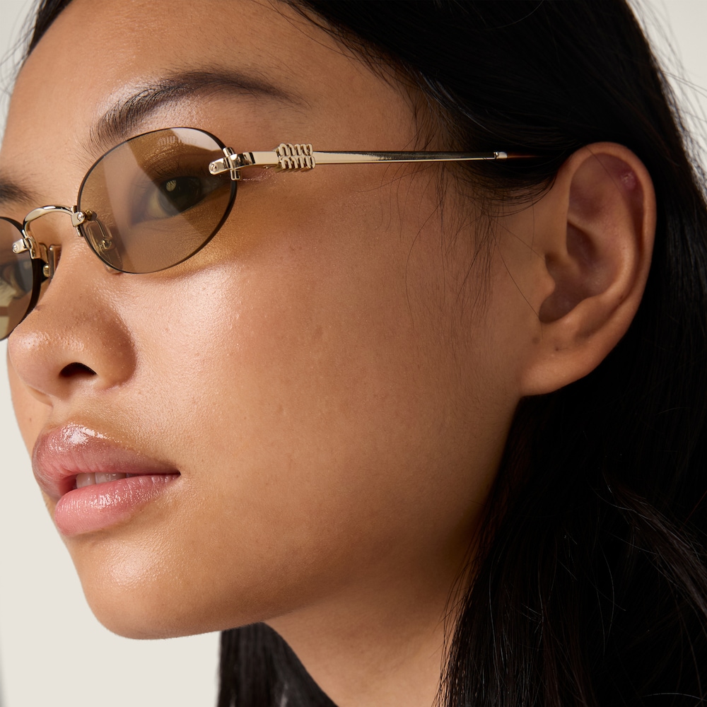 Miu Miu Logo sunglasses - Camomile Lenses
